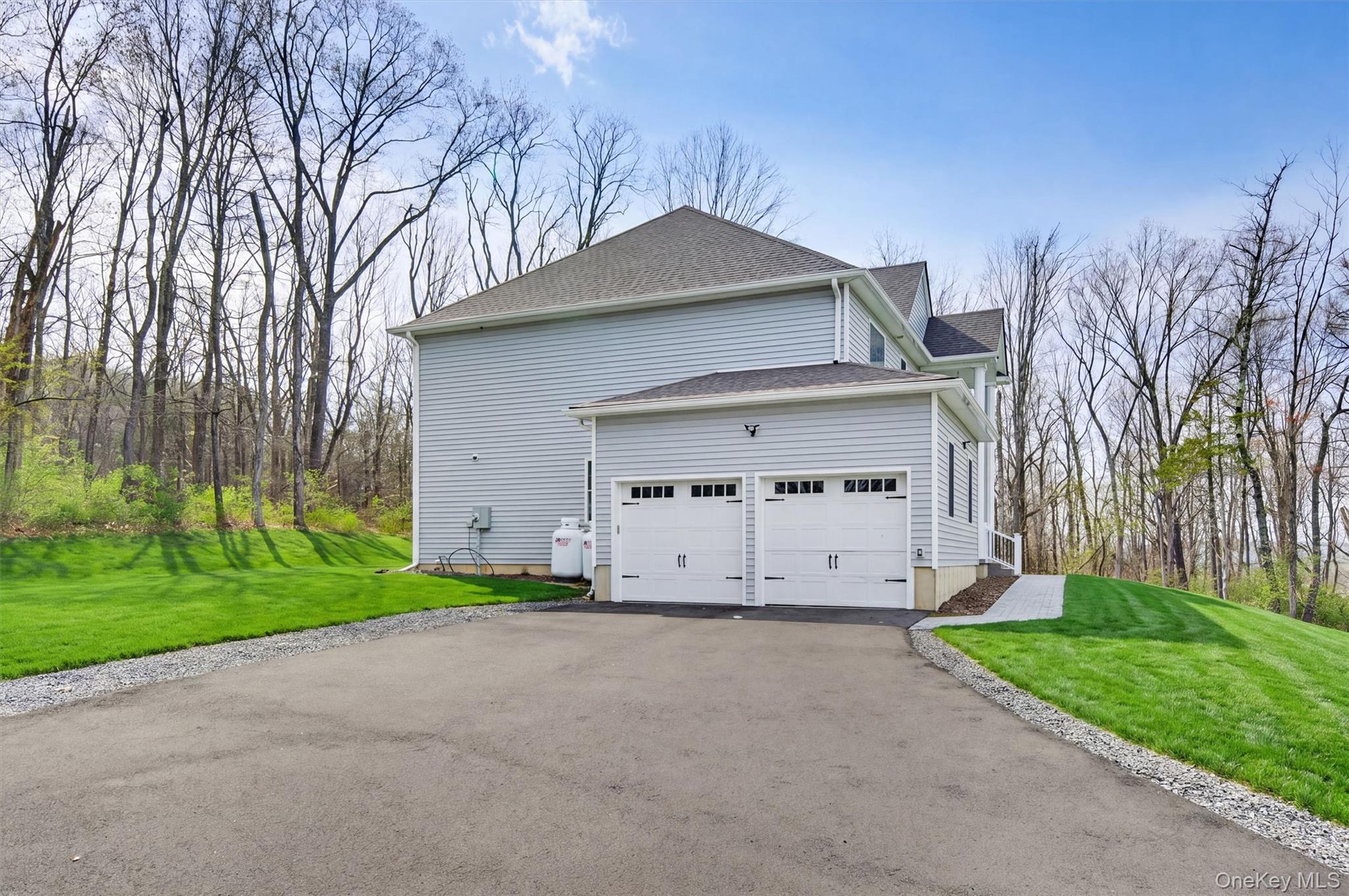 1575 Route 17a Property Photo 2