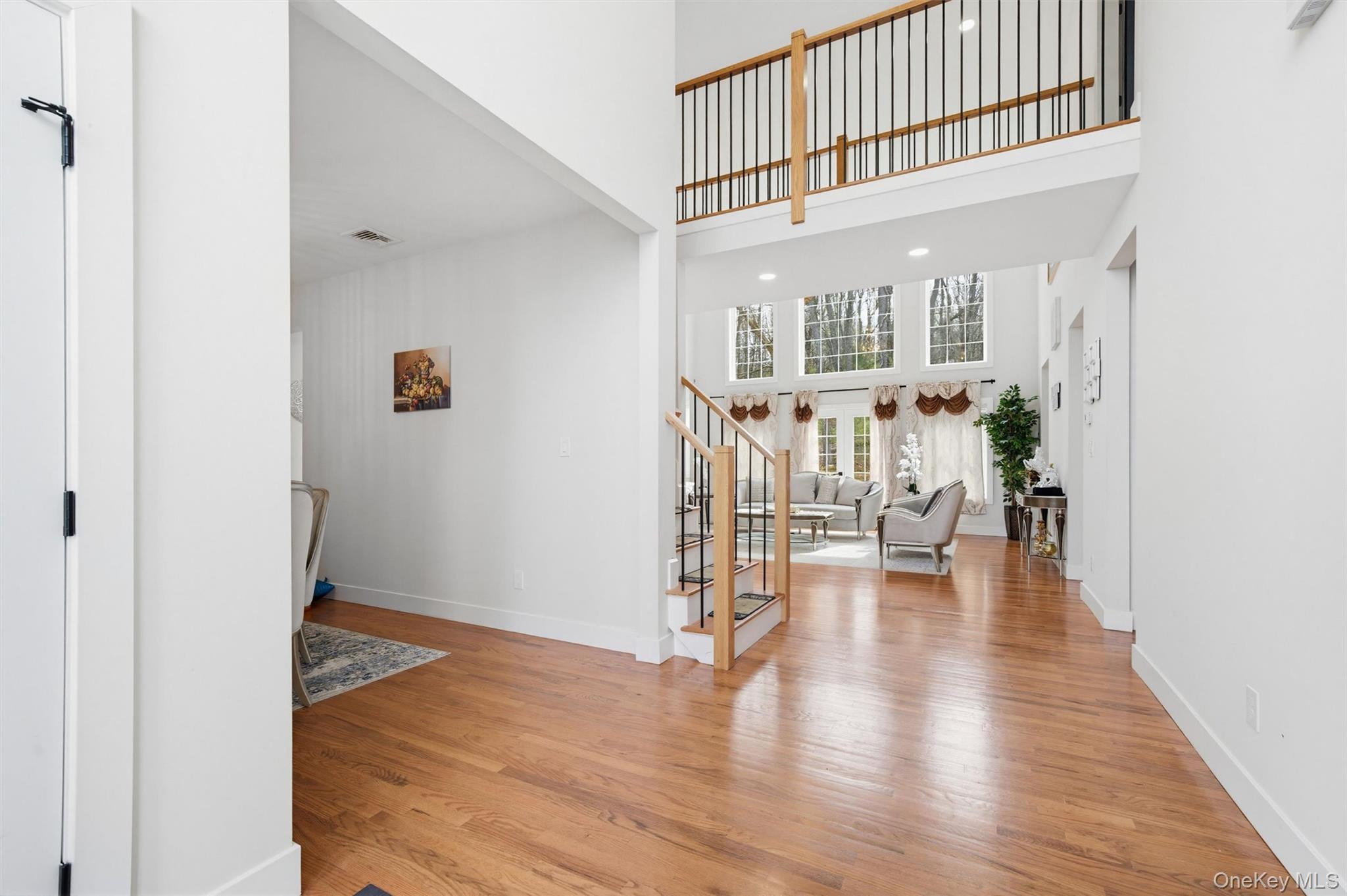 1575 Route 17a Property Photo 5
