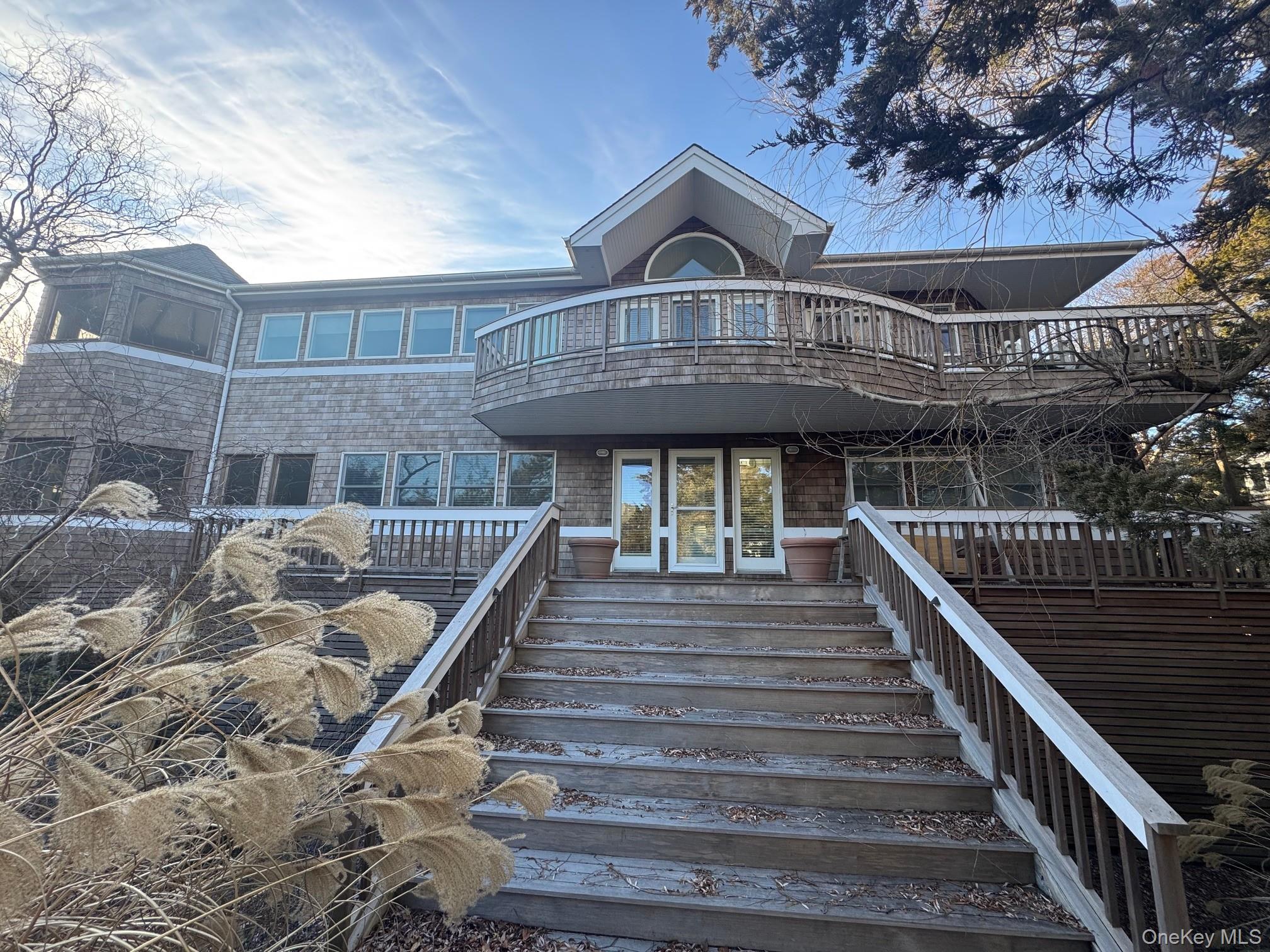 982477 Property Photo 1