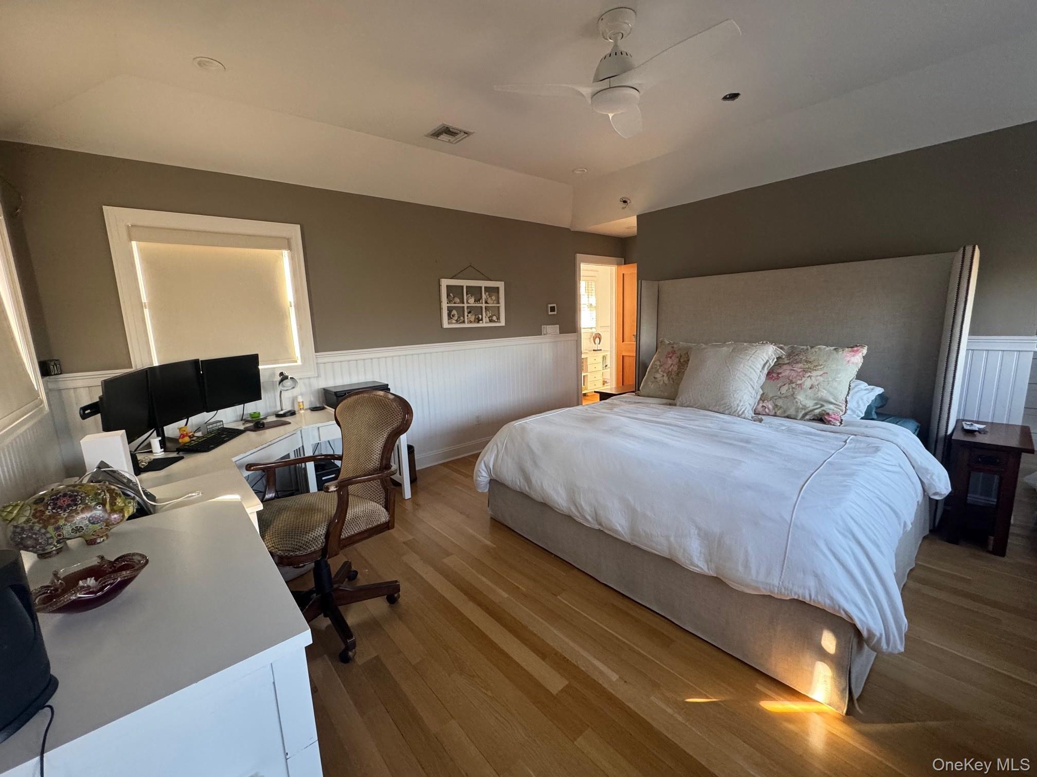 982477 Property Photo 3