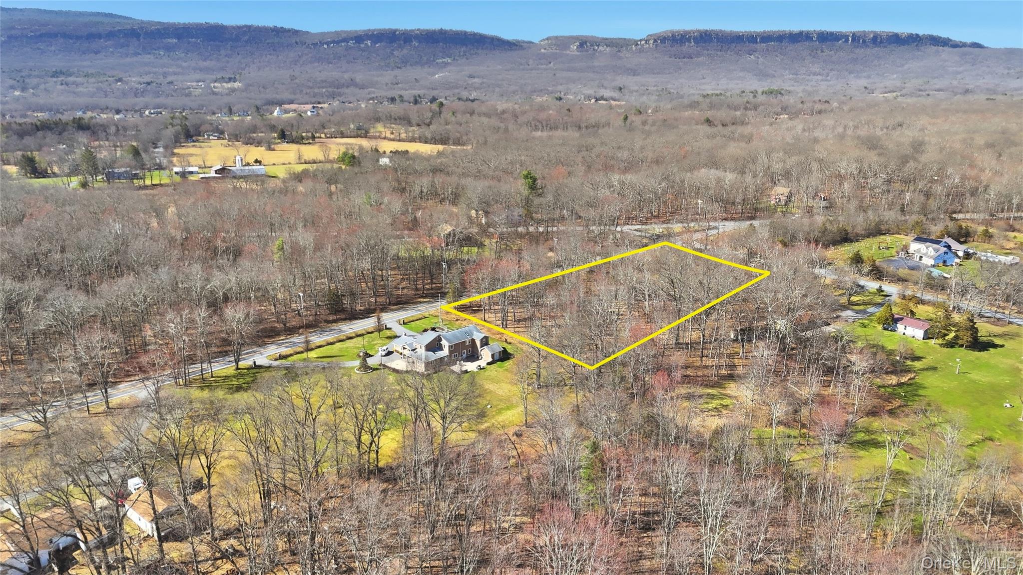 799 Albany Post Road Property Photo 1