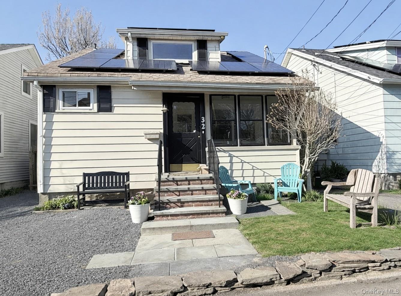 32 9th Avenue Property Photo 1