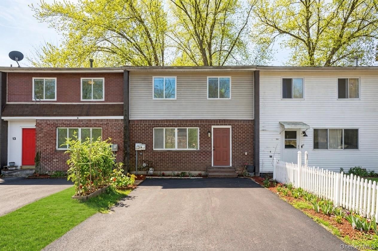 15 N Aspen Road Property Photo 2
