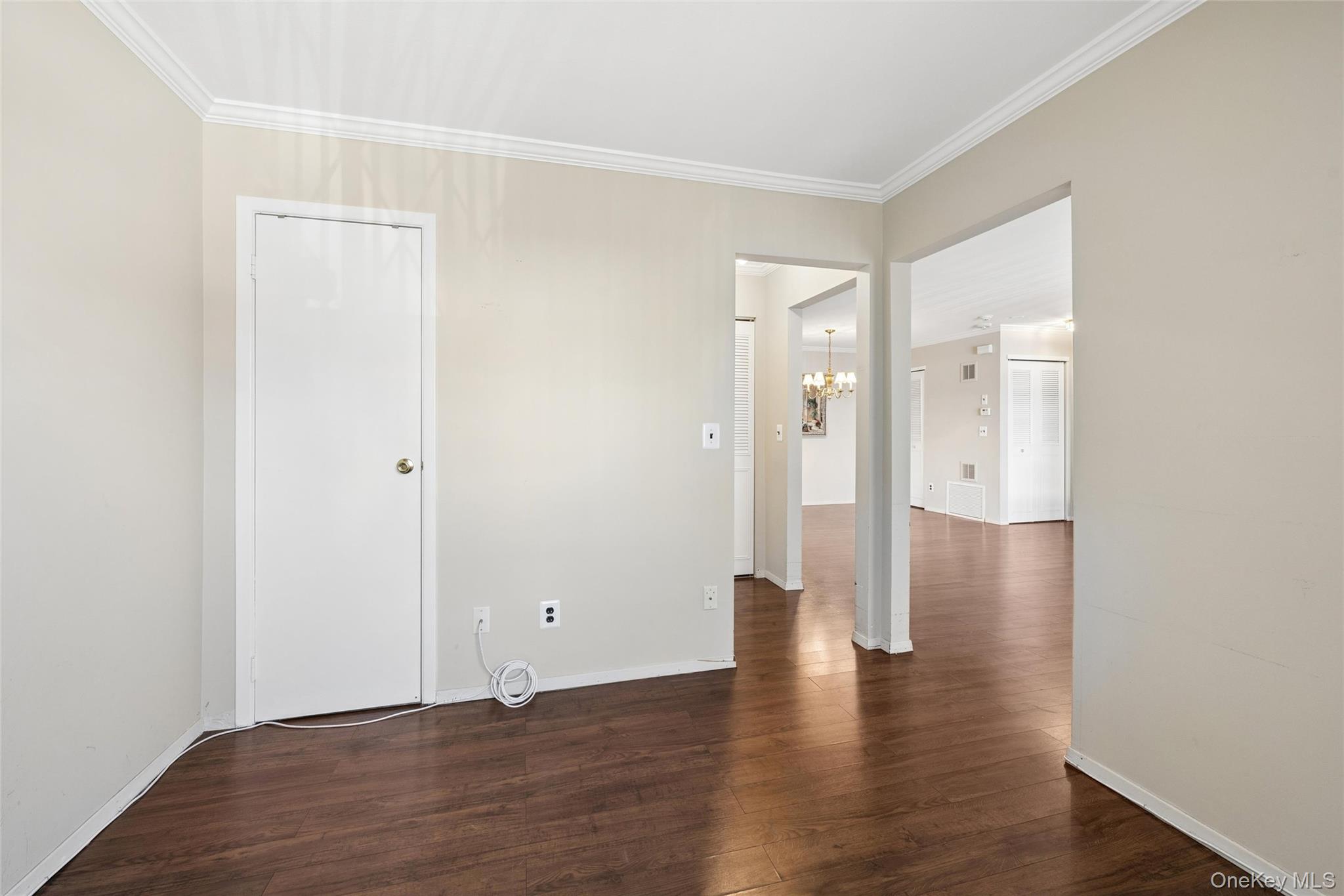 100 S Cambridge Drive 100 Property Photo 12