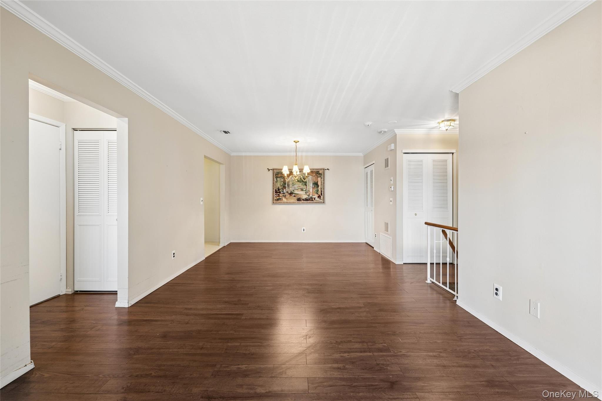 100 S Cambridge Drive 100 Property Photo 14