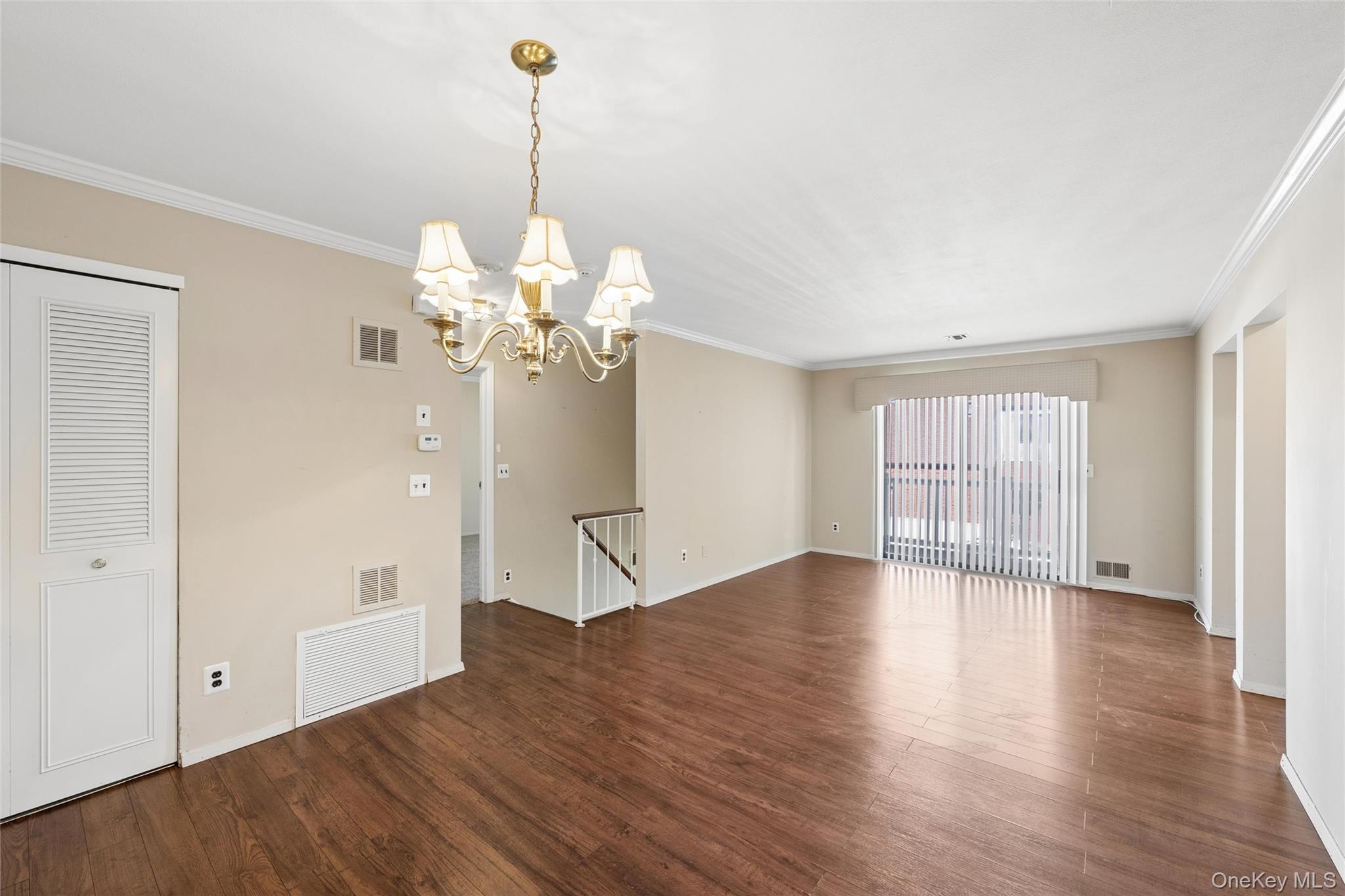 100 S Cambridge Drive 100 Property Photo 18