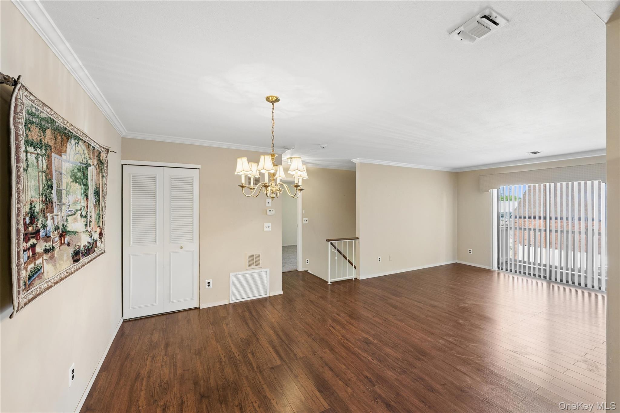 100 S Cambridge Drive 100 Property Photo 19