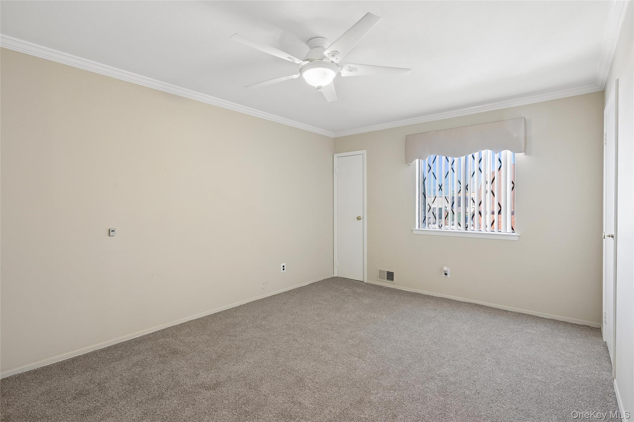 100 S Cambridge Drive 100 Property Photo 23