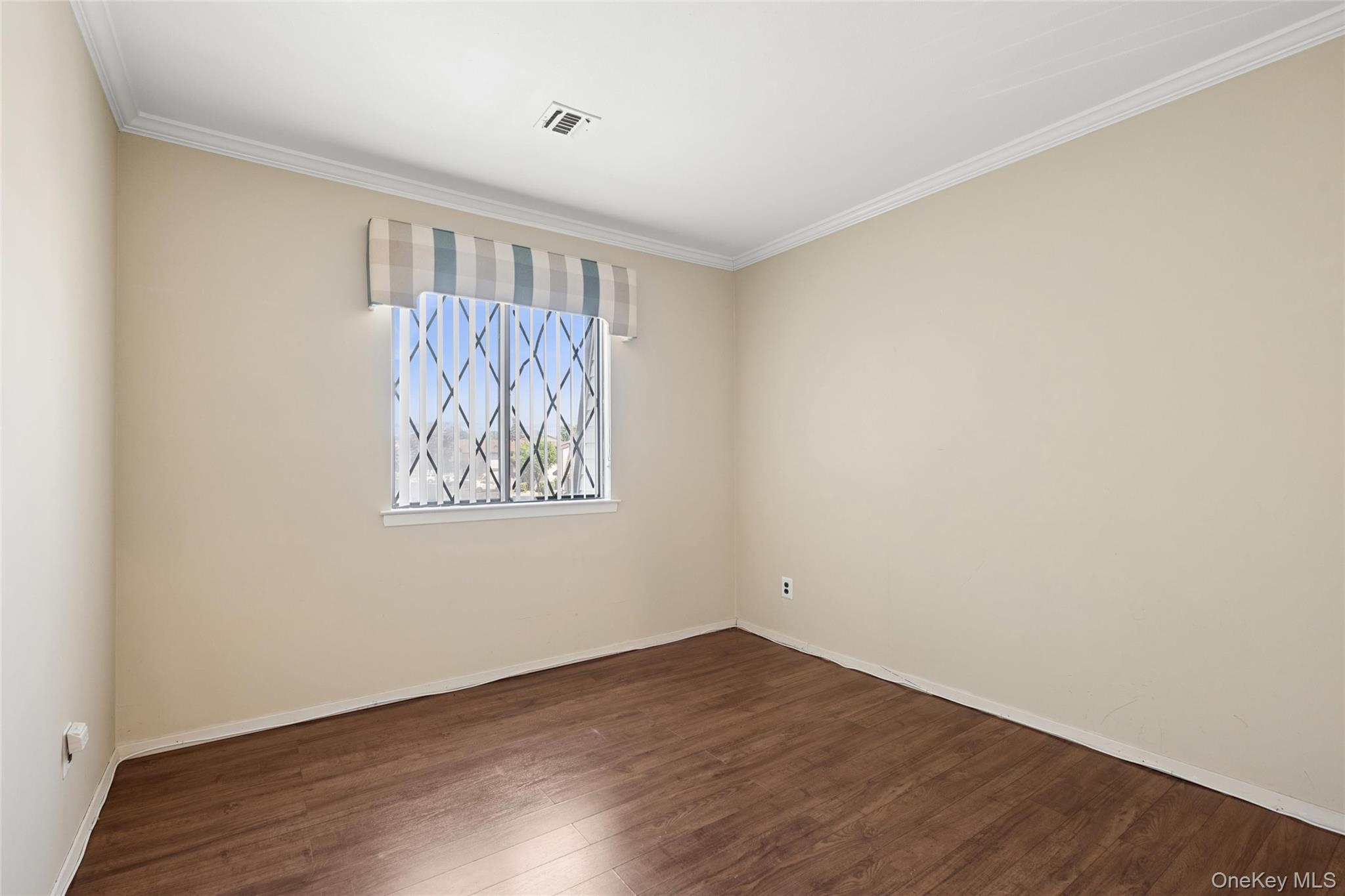 100 S Cambridge Drive 100 Property Photo 24