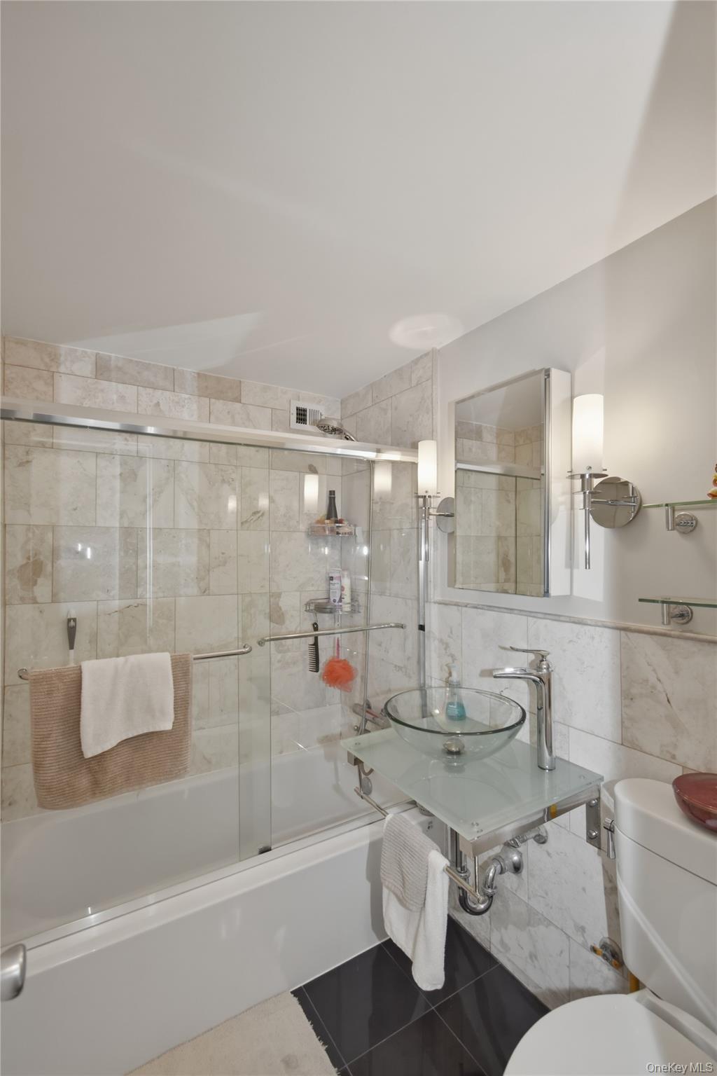 280 Collins Avenue 6i Property Photo 10