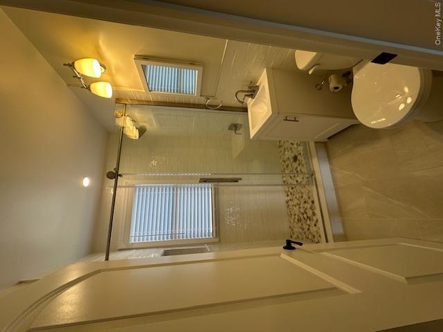 40 Winchester Avenue 2a Property Photo 6