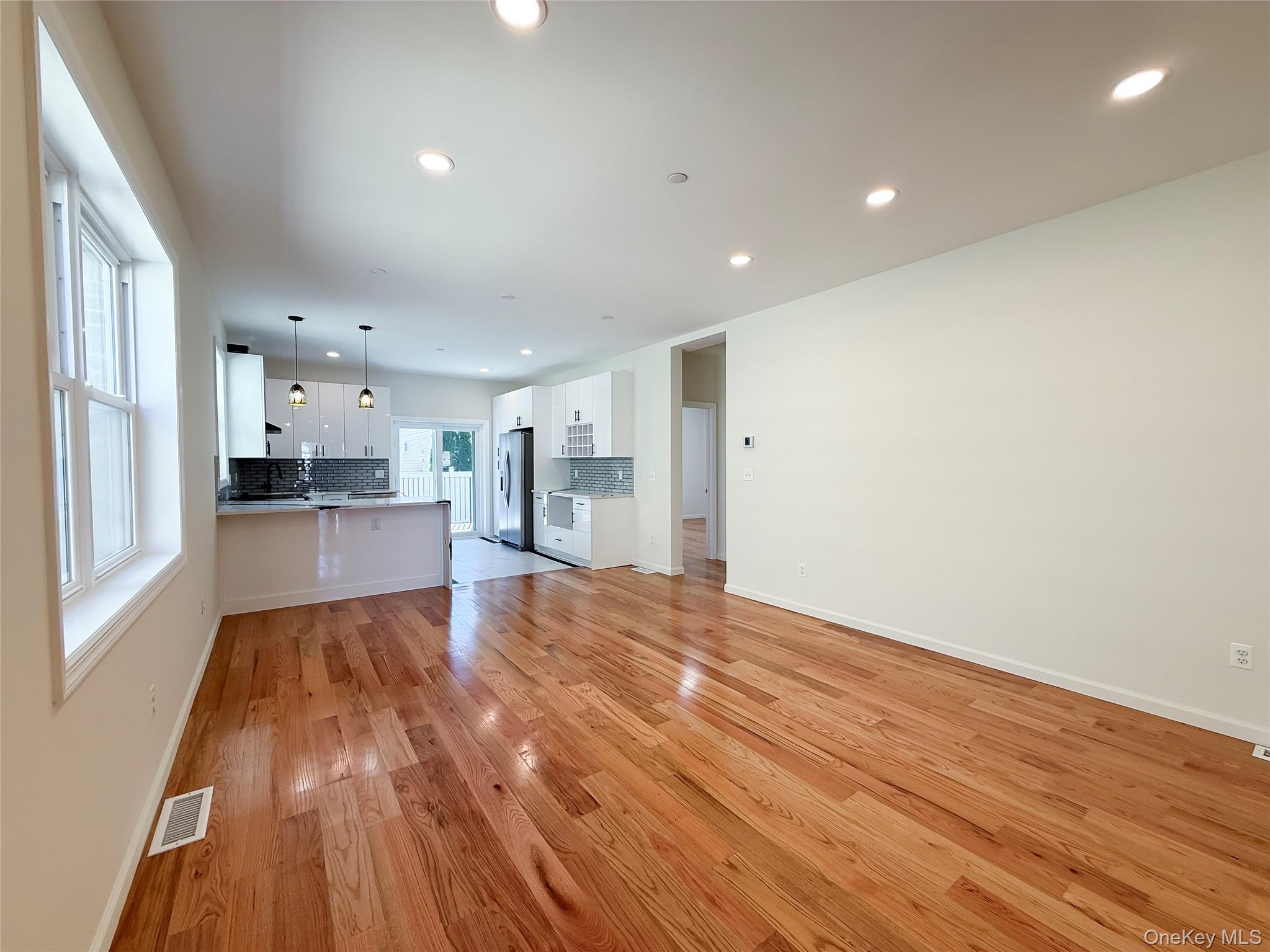 3174 Valhalla Drive Property Photo 10