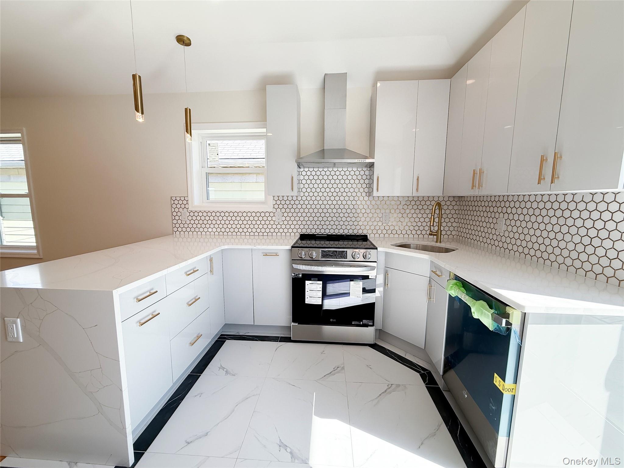 3174 Valhalla Drive Property Photo 20