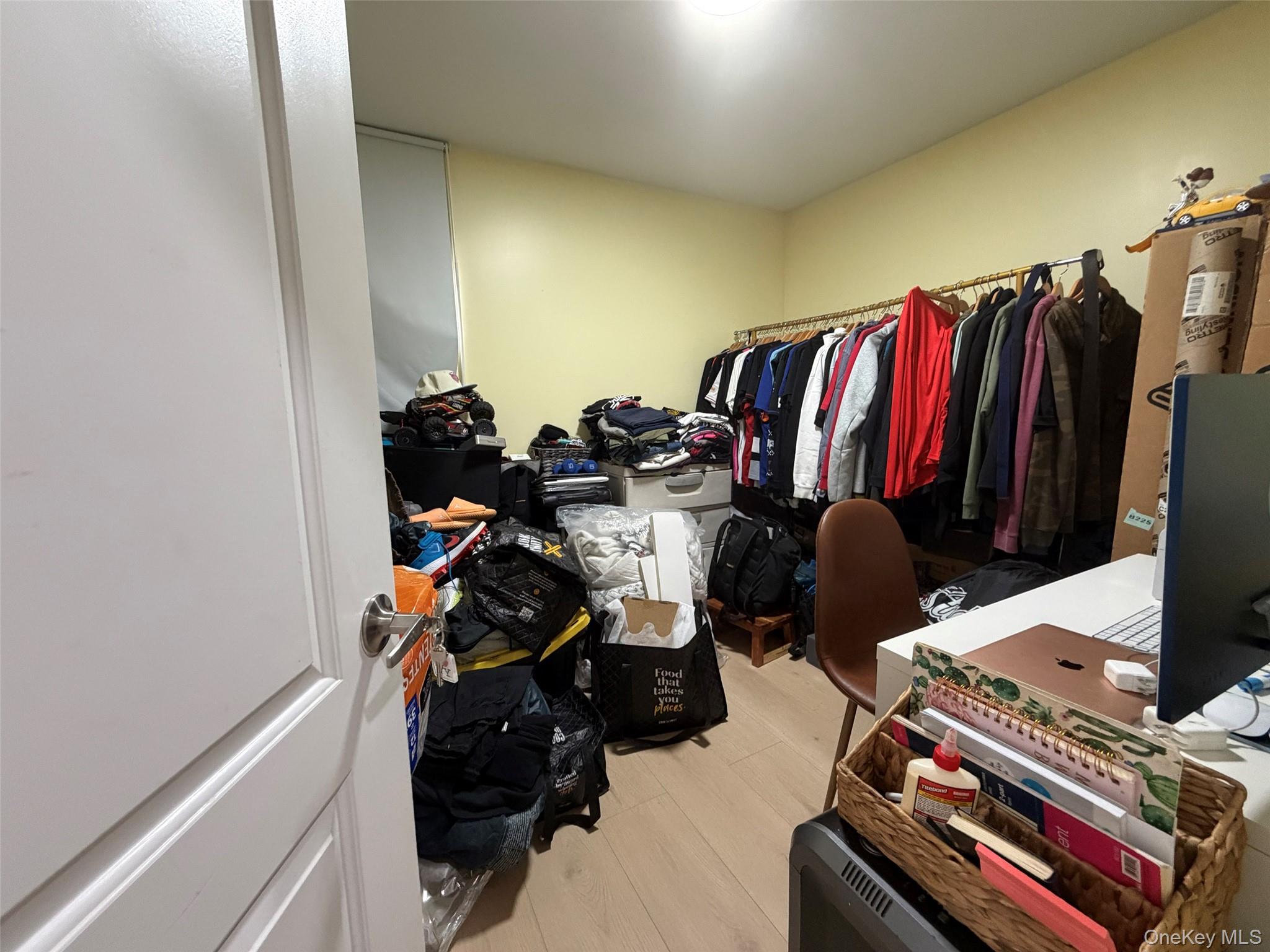 2222 Lee Street Property Photo 13