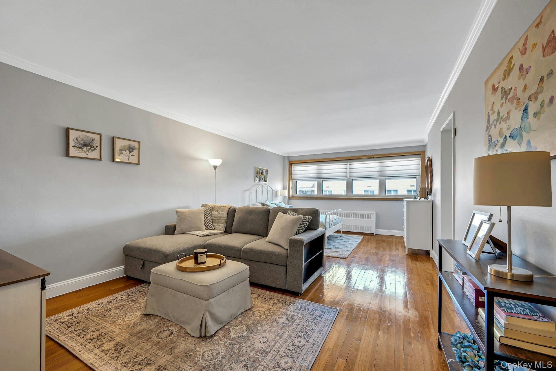 370 Westchester Avenue 6m Property Photo 6