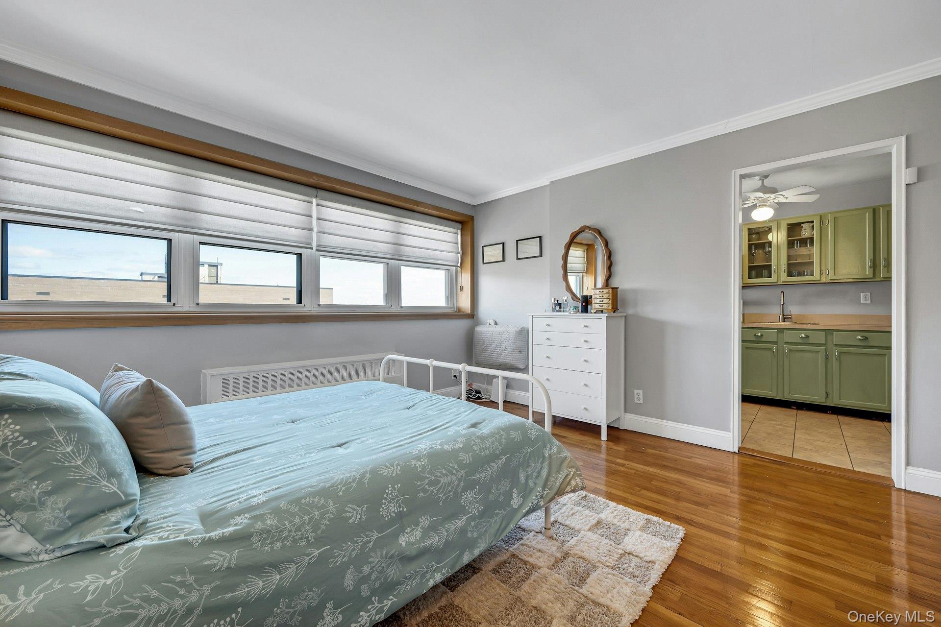 370 Westchester Avenue 6m Property Photo 10