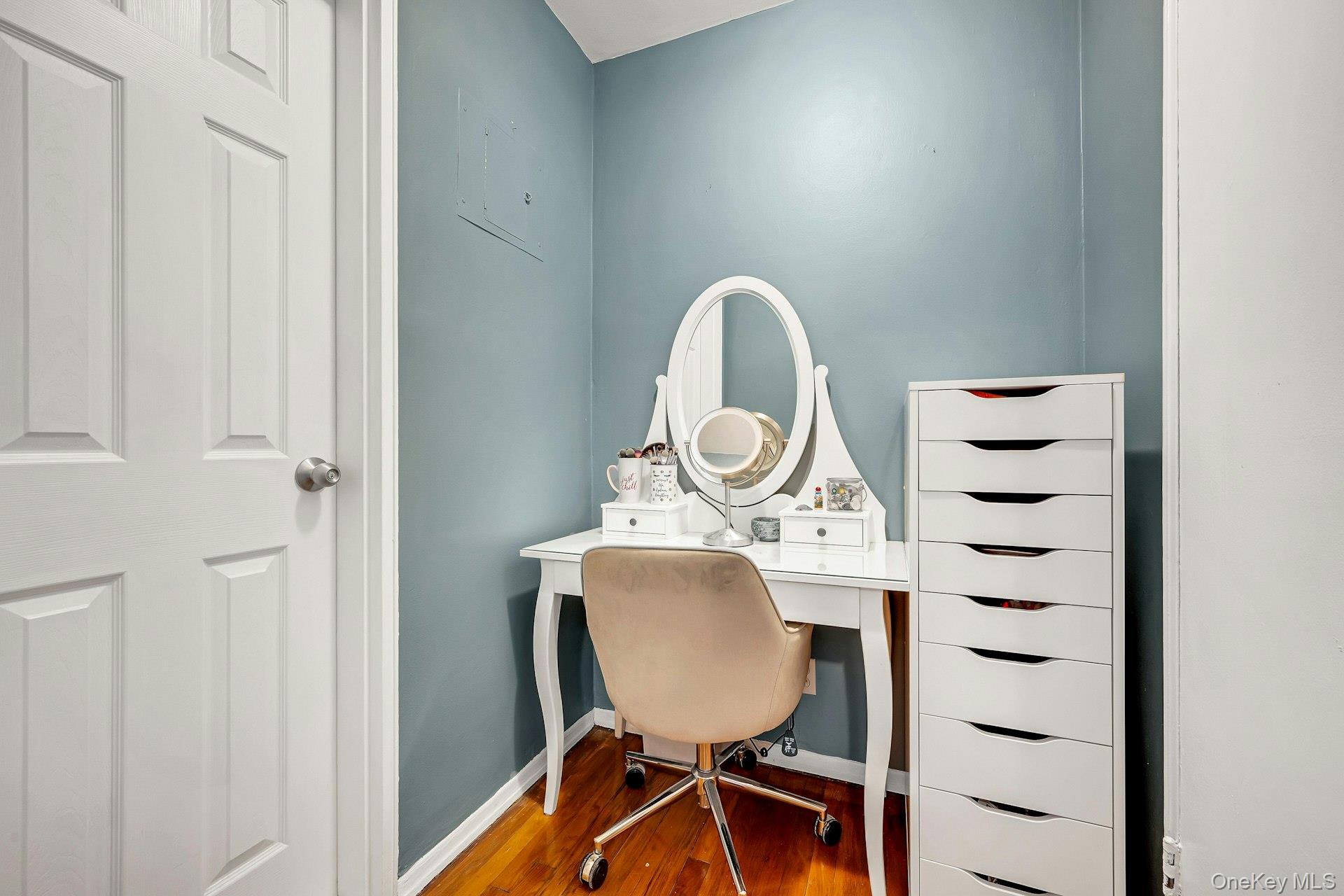 370 Westchester Avenue 6m Property Photo 17