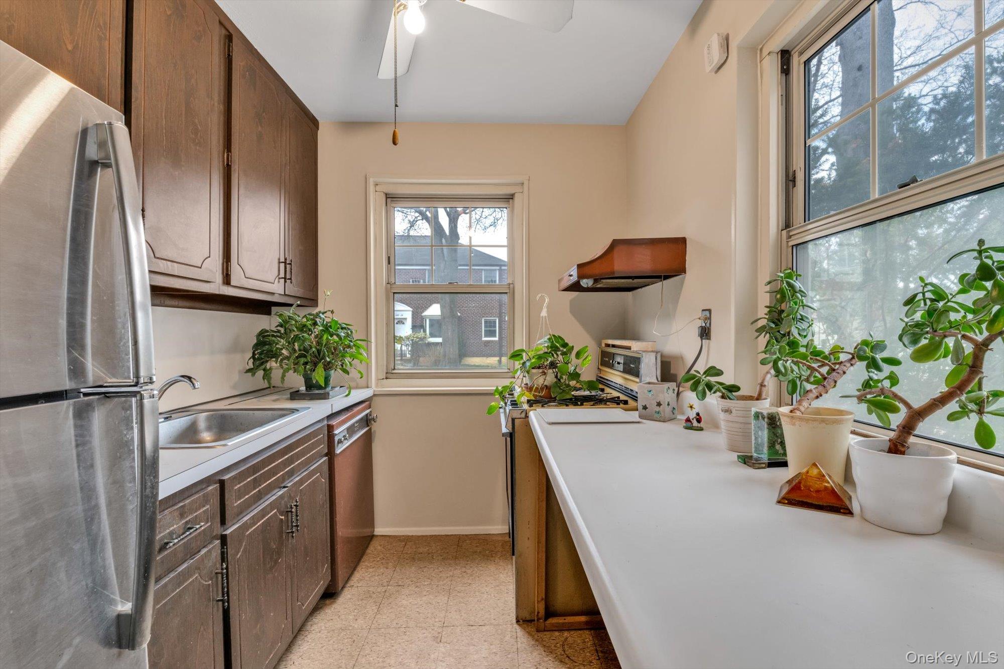 249-38 63rd Avenue #4-1283 Property Photo 7