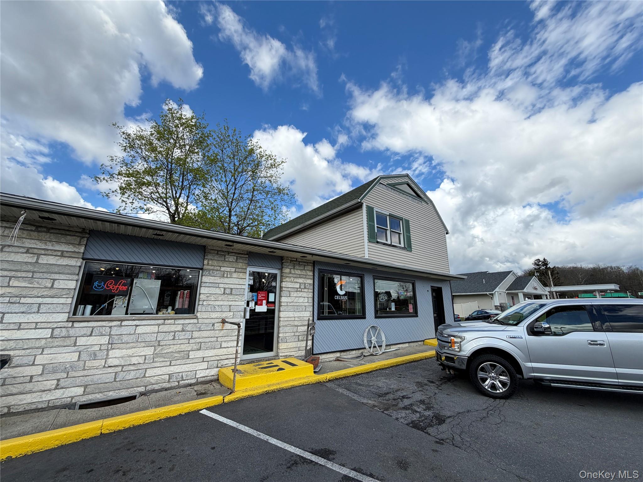 3743 Route 9w 3739 Property Photo 2