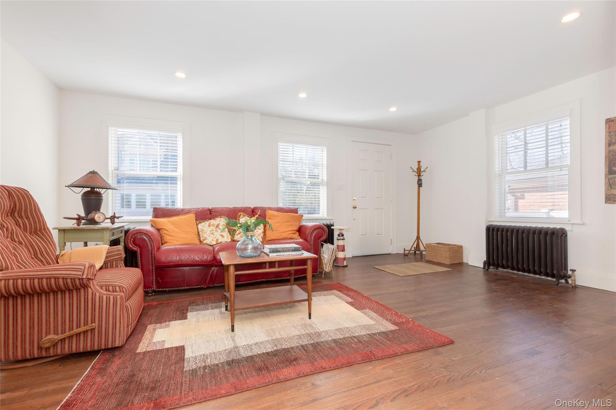 211 Bowne Street Property Photo 3