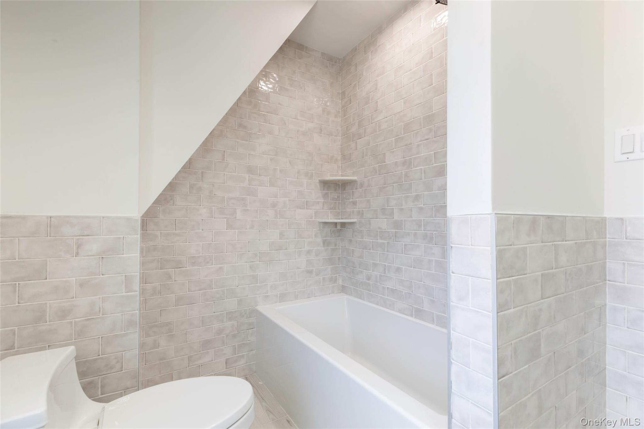 211 Bowne Street Property Photo 22
