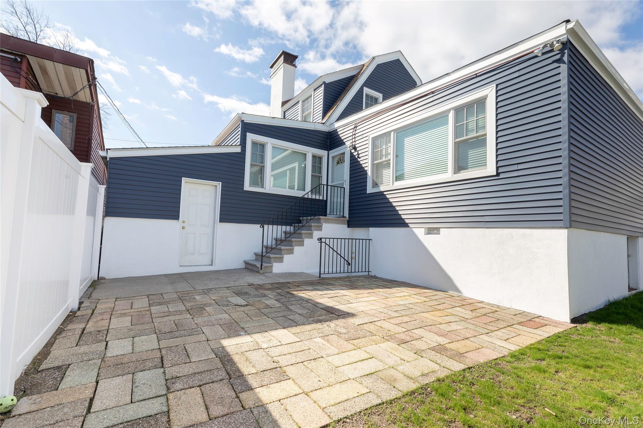 211 Bowne Street Property Photo 26