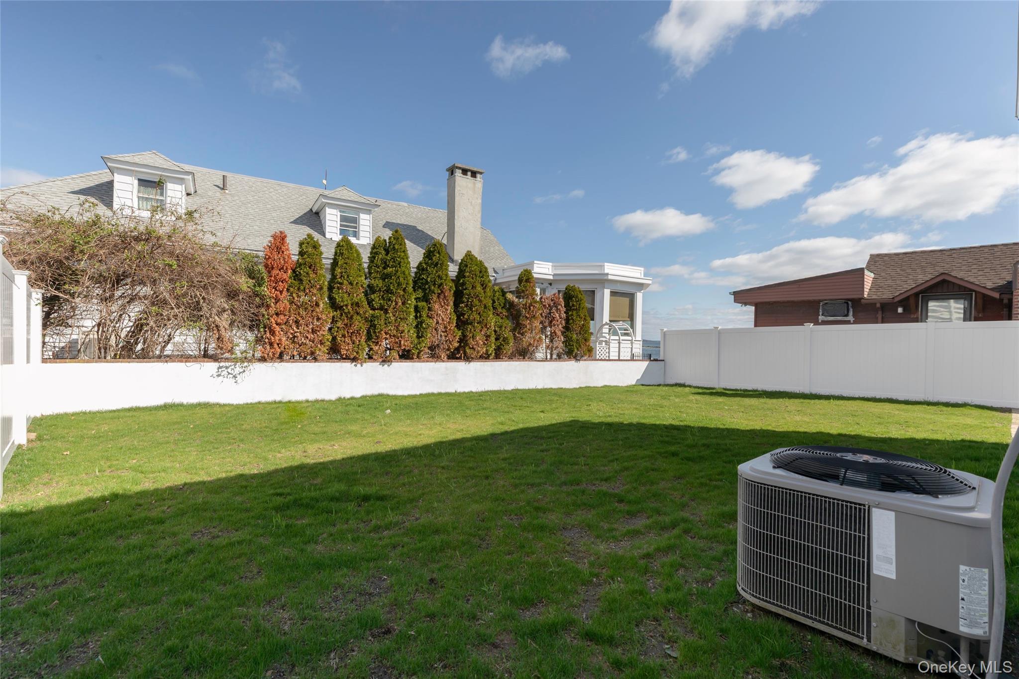 211 Bowne Street Property Photo 27