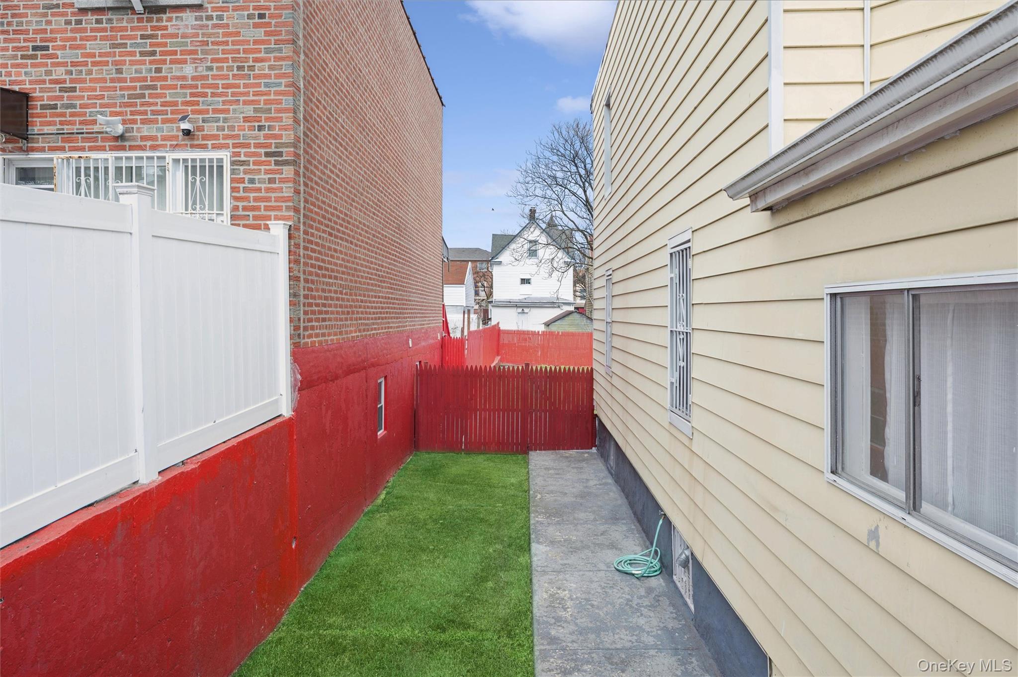 2311 Ellis Avenue Property Photo 3
