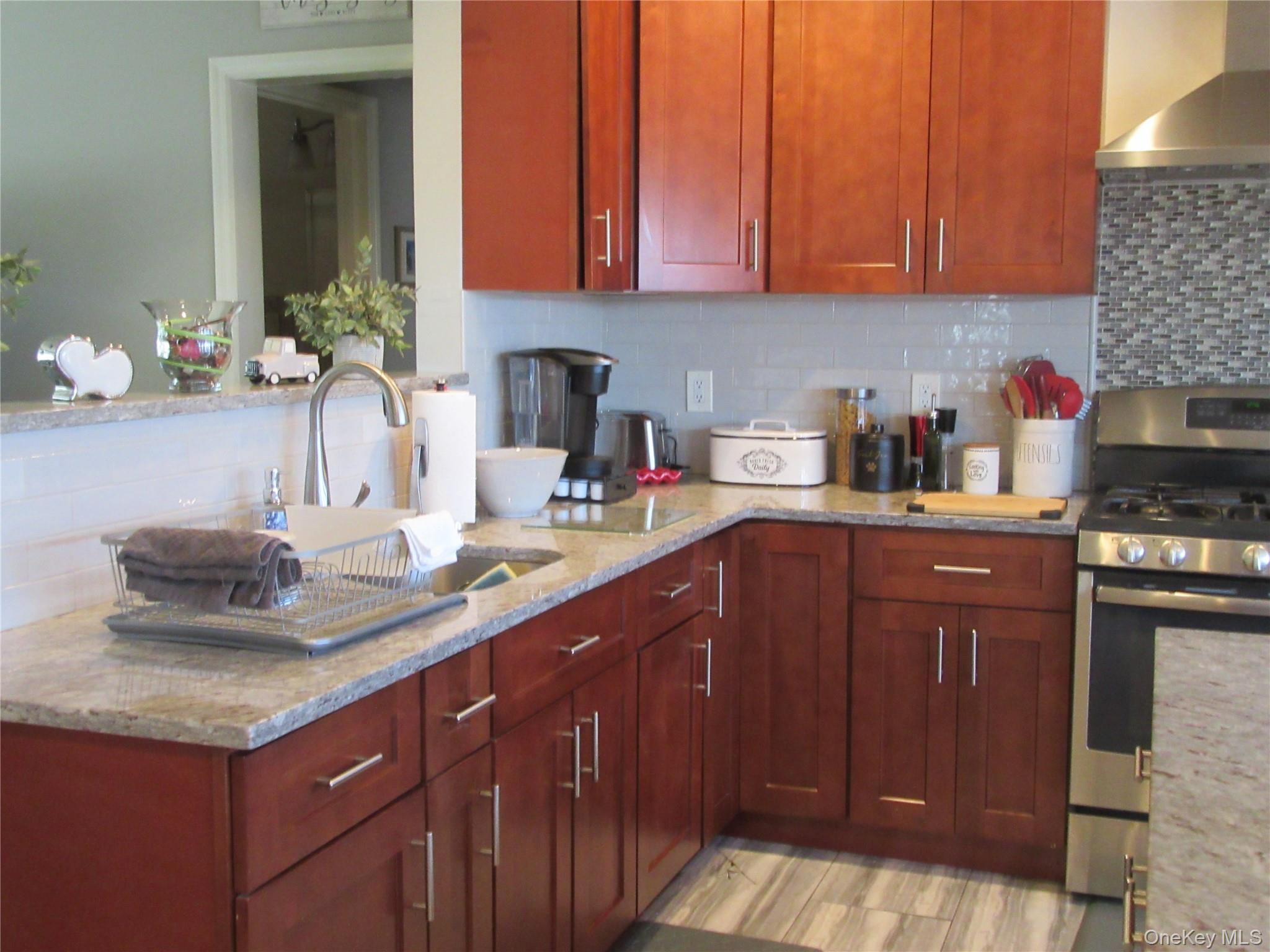 28 Laurel Trail Property Photo 3