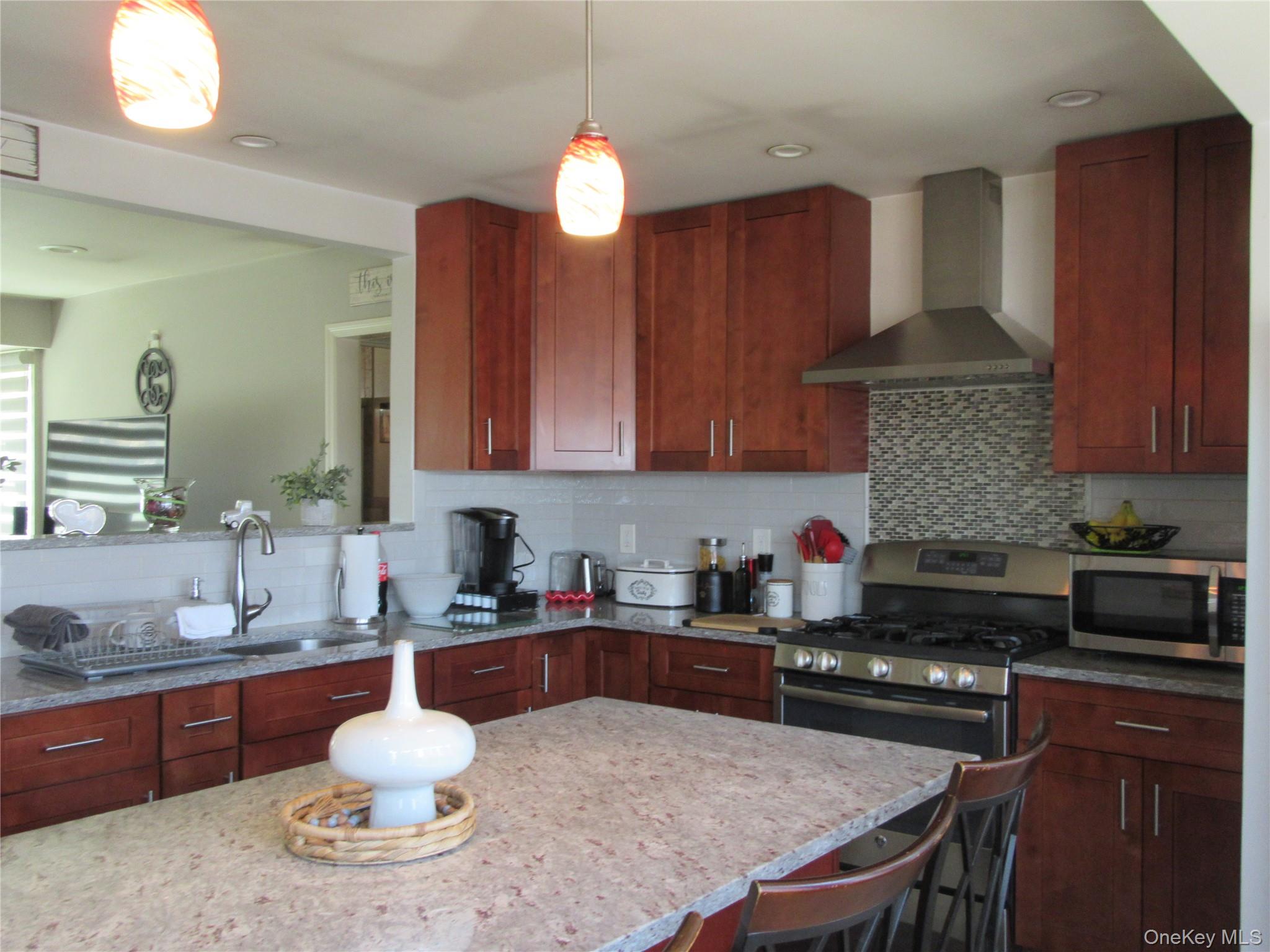 28 Laurel Trail Property Photo 6