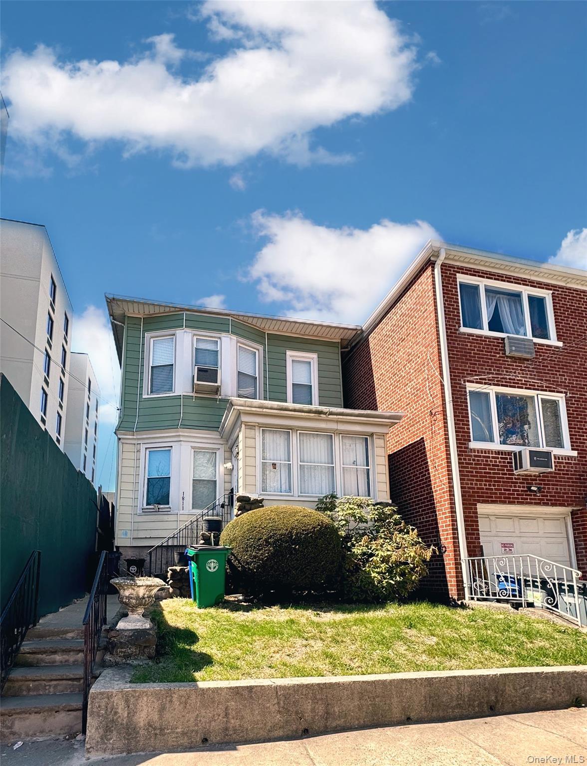 1811 Parkview Avenue Property Photo 1