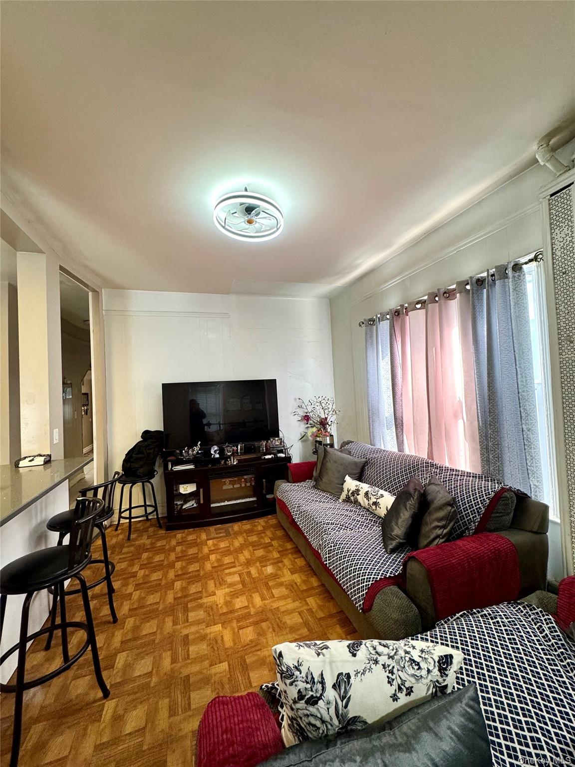 1811 Parkview Avenue Property Photo 2