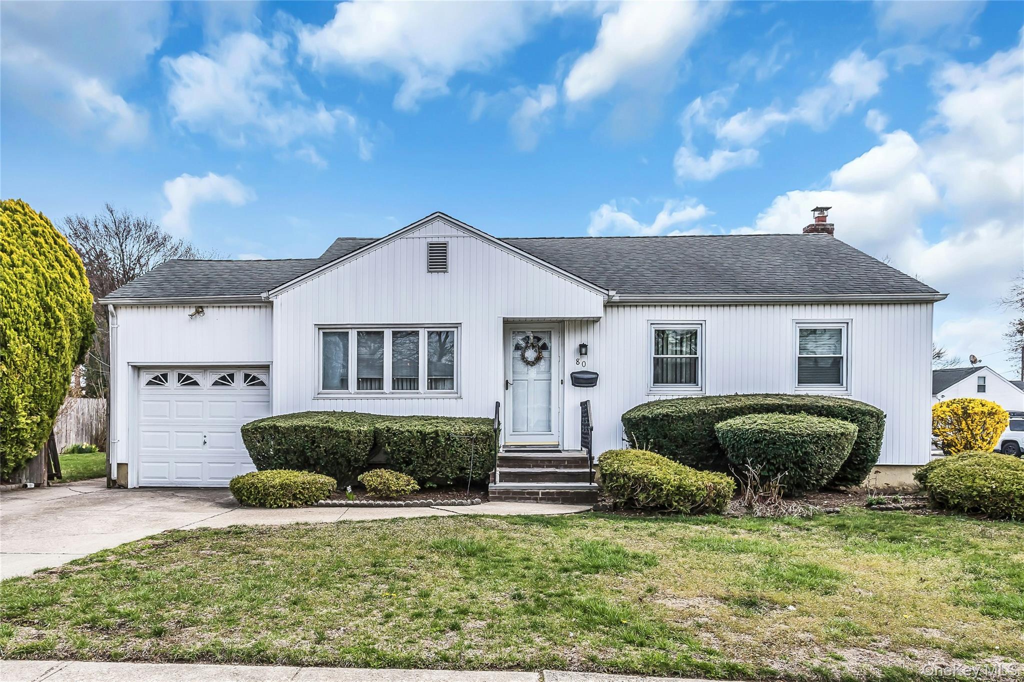 80 Knickerbocker Road Property Photo 1