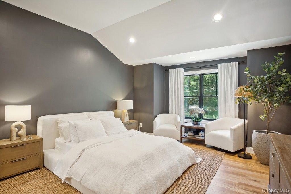 4 Squaw Road Property Photo 14