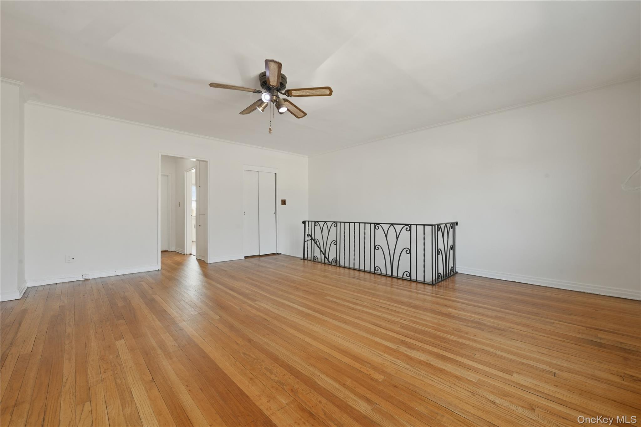 196-32 Pompeii Avenue 2c Property Photo 7