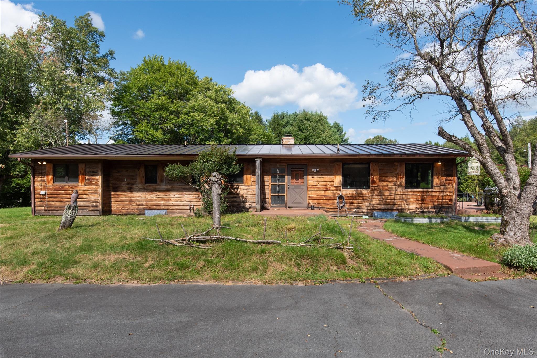 6652 State Route 42 Property Photo 2