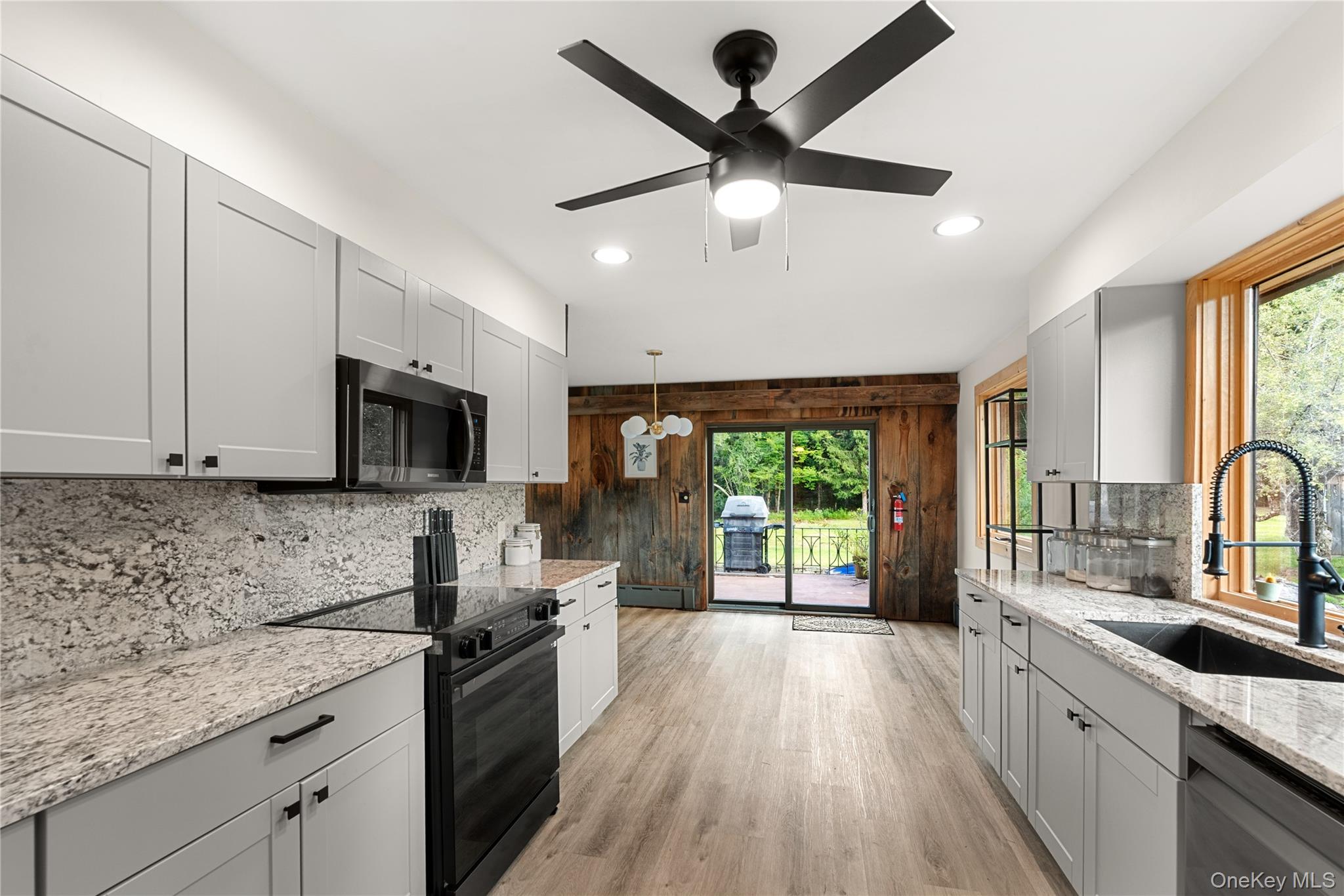 6652 State Route 42 Property Photo 9