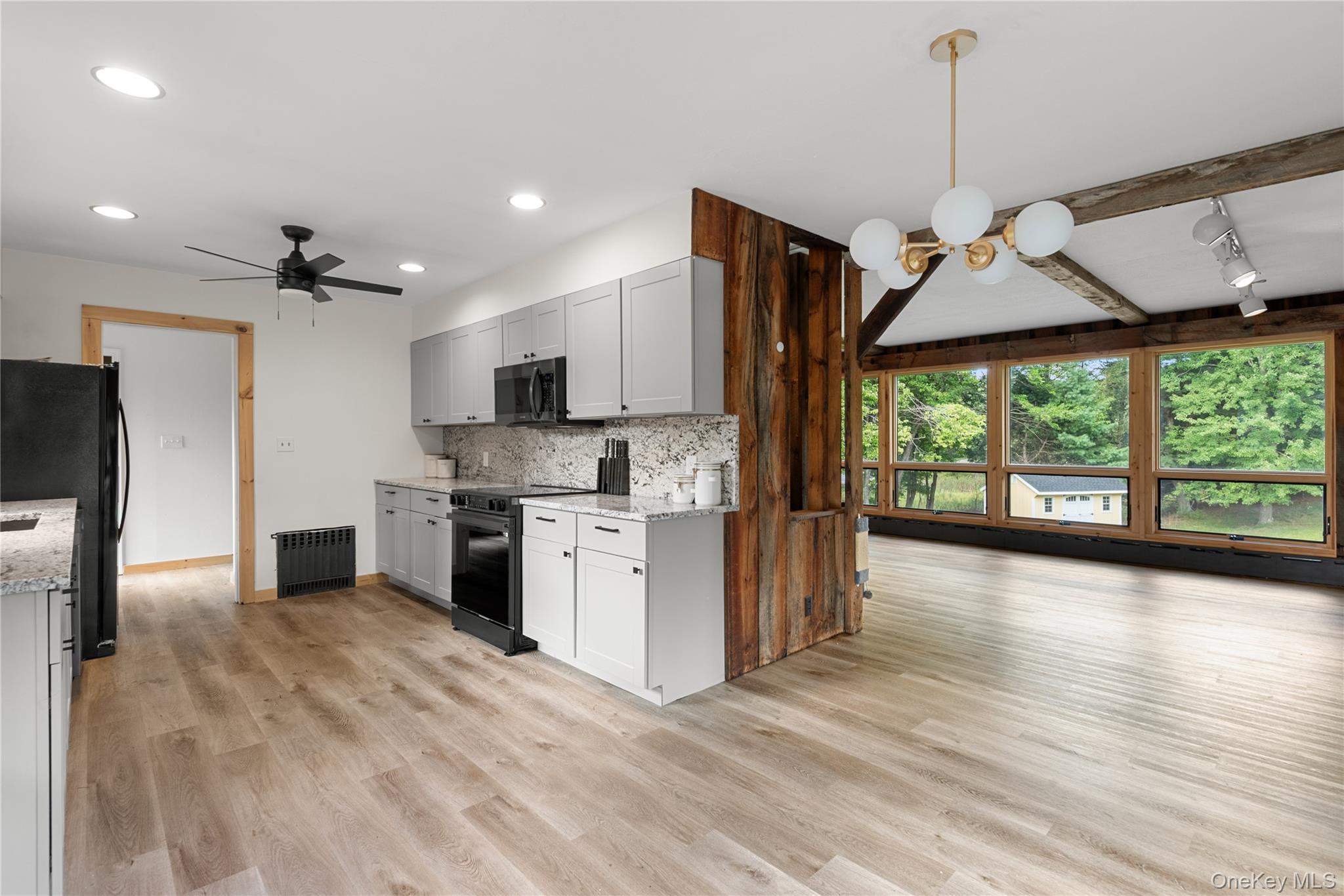 6652 State Route 42 Property Photo 12