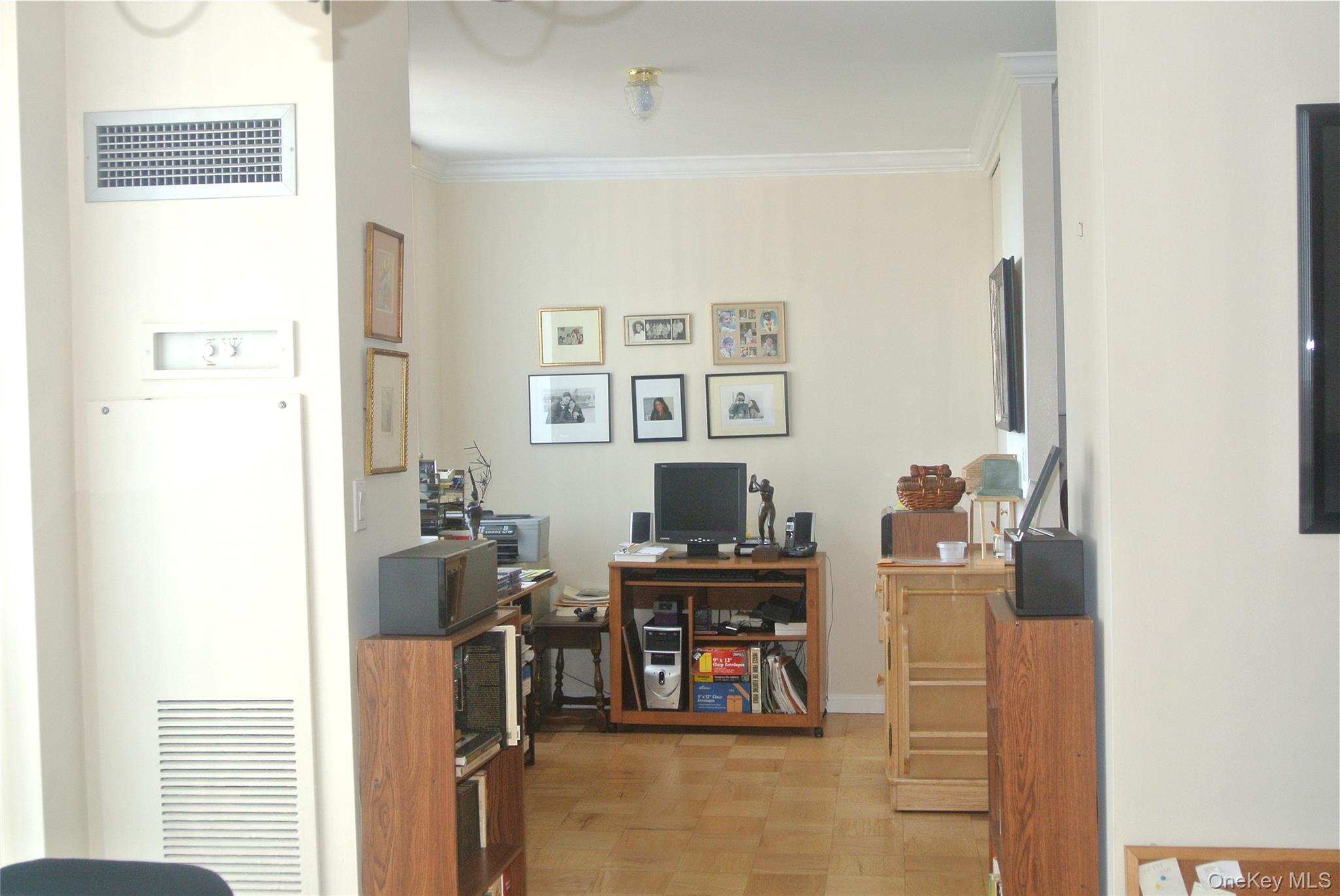 27010 Grand Central Parkway 11r Property Photo 4