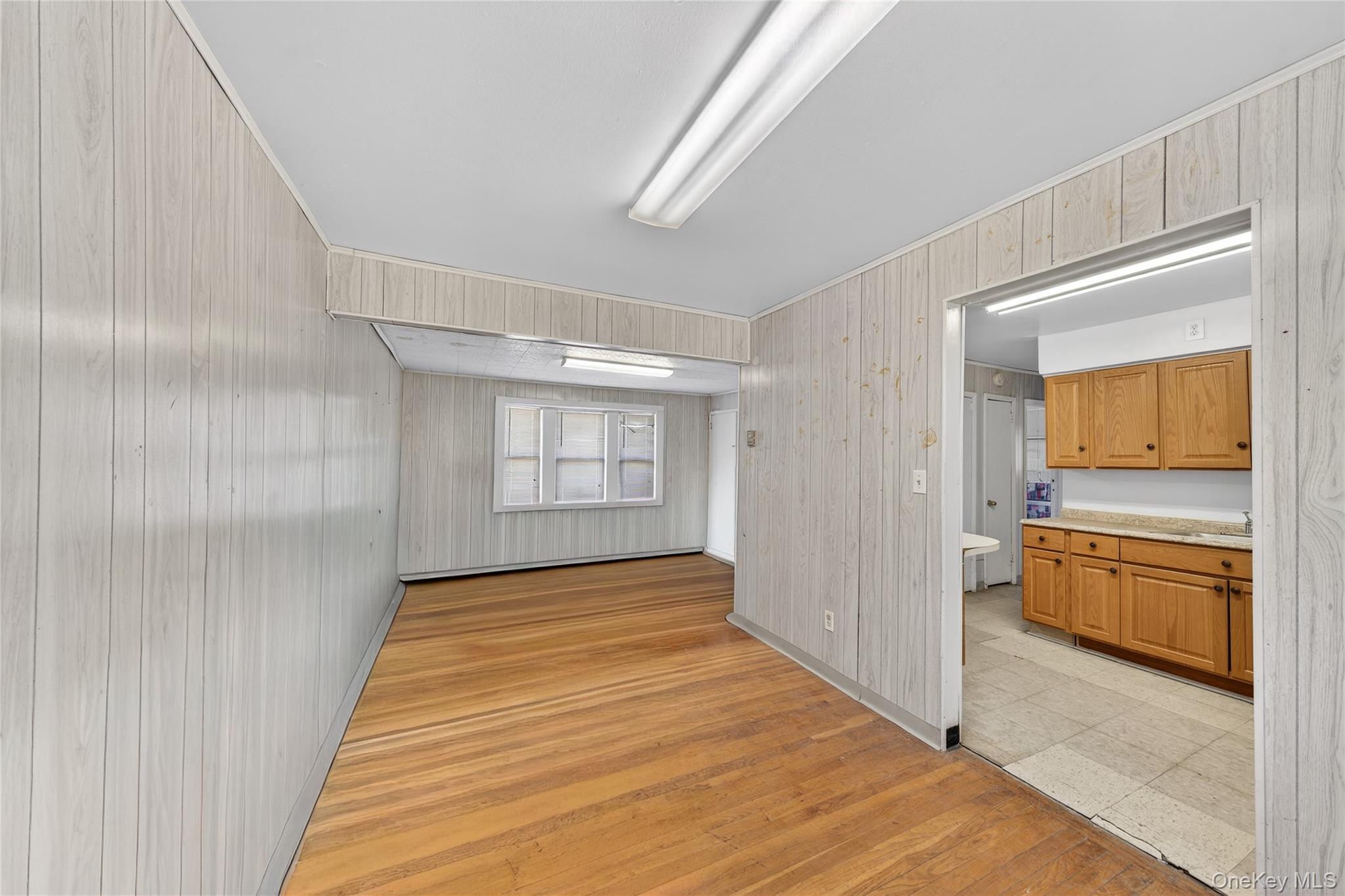 188 Amherst Street Property Photo 3