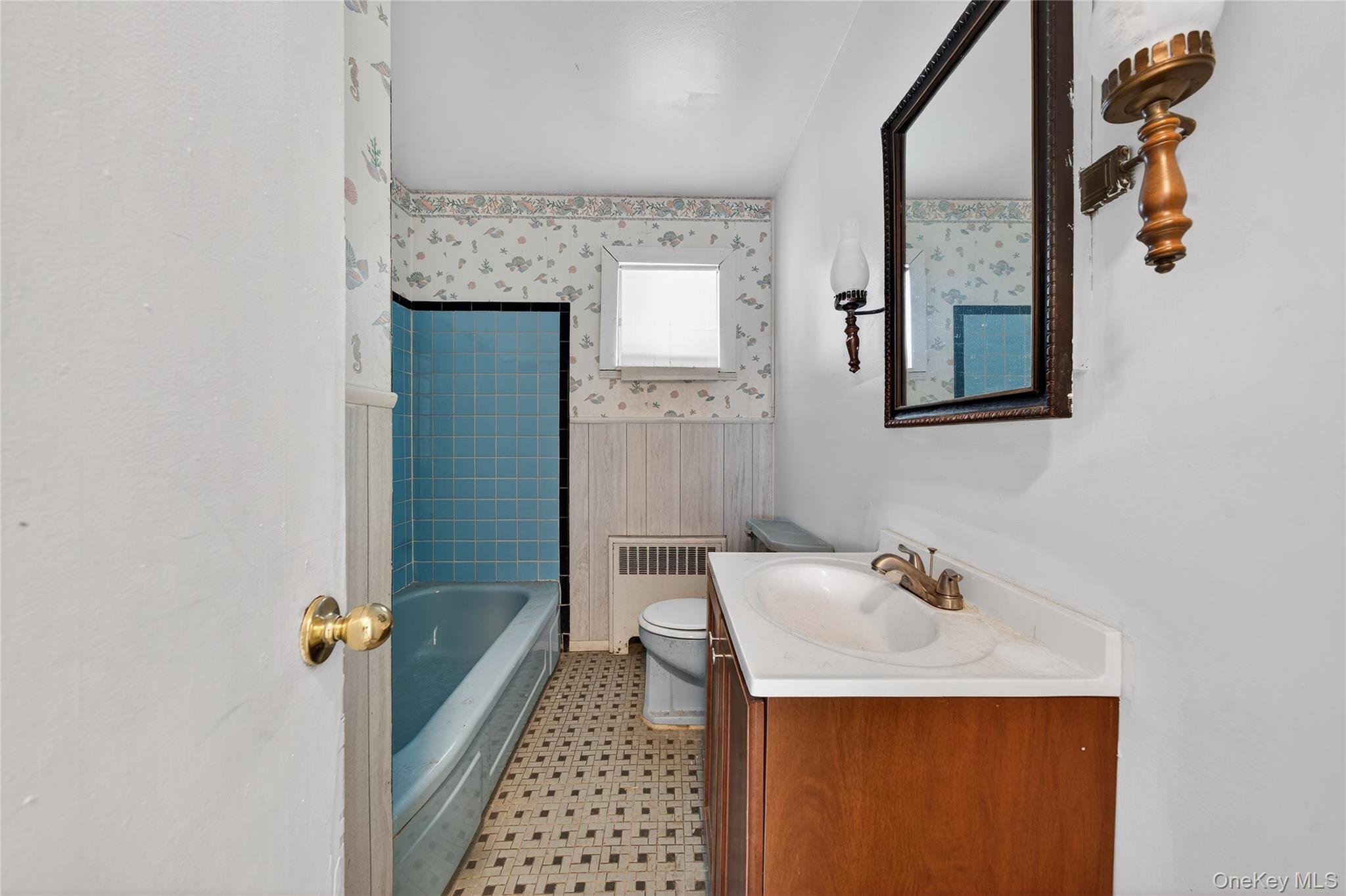 188 Amherst Street Property Photo 7