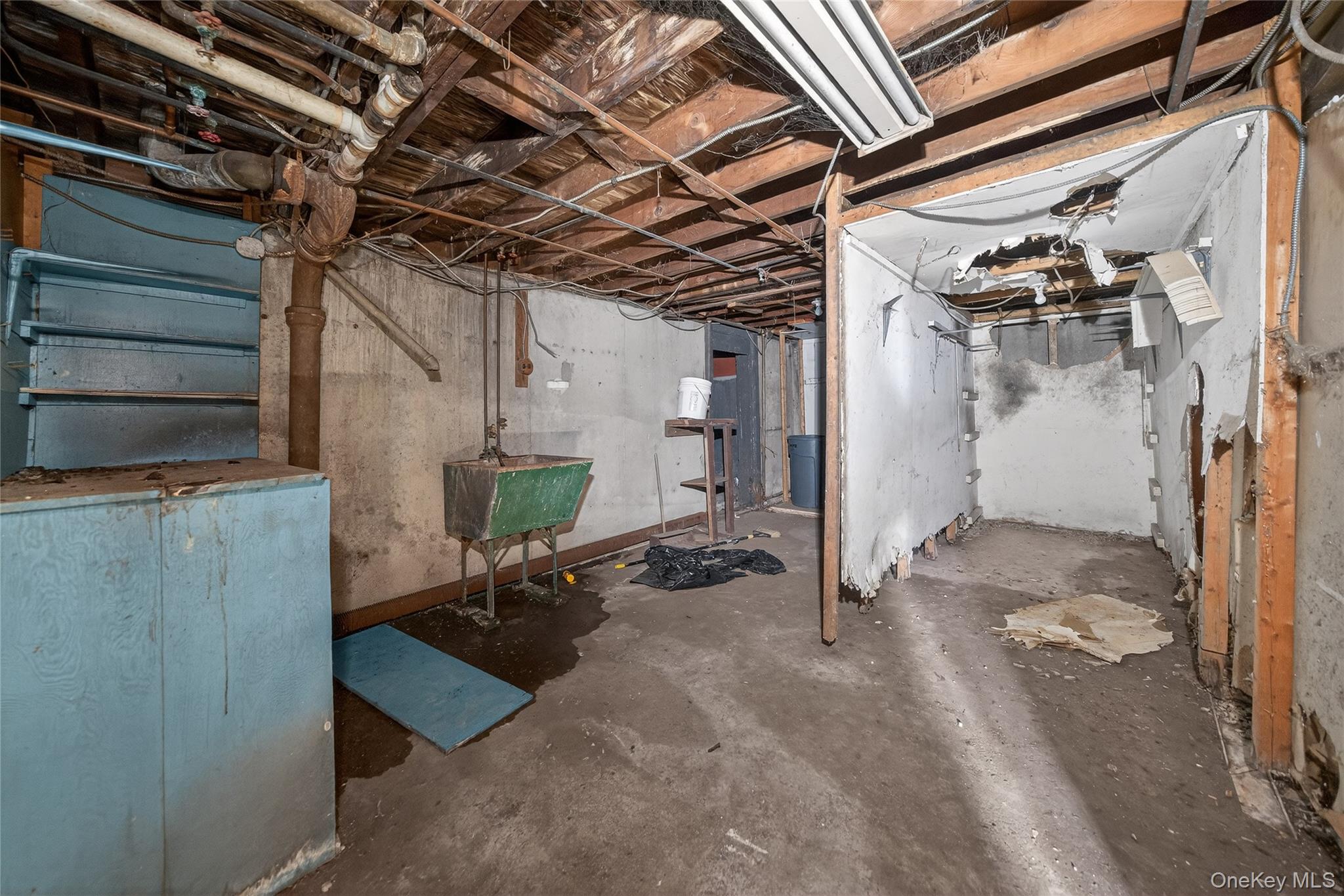 188 Amherst Street Property Photo 22