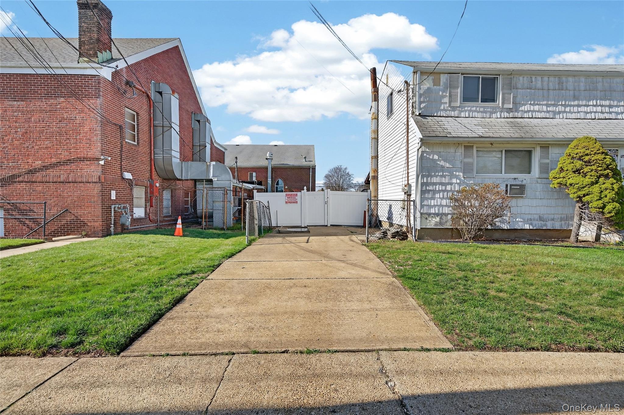 188 Amherst Street Property Photo 27