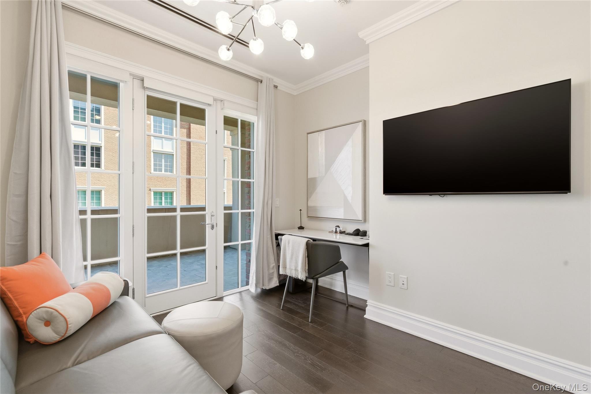 5000 Royal Court 5014 Property Photo 18