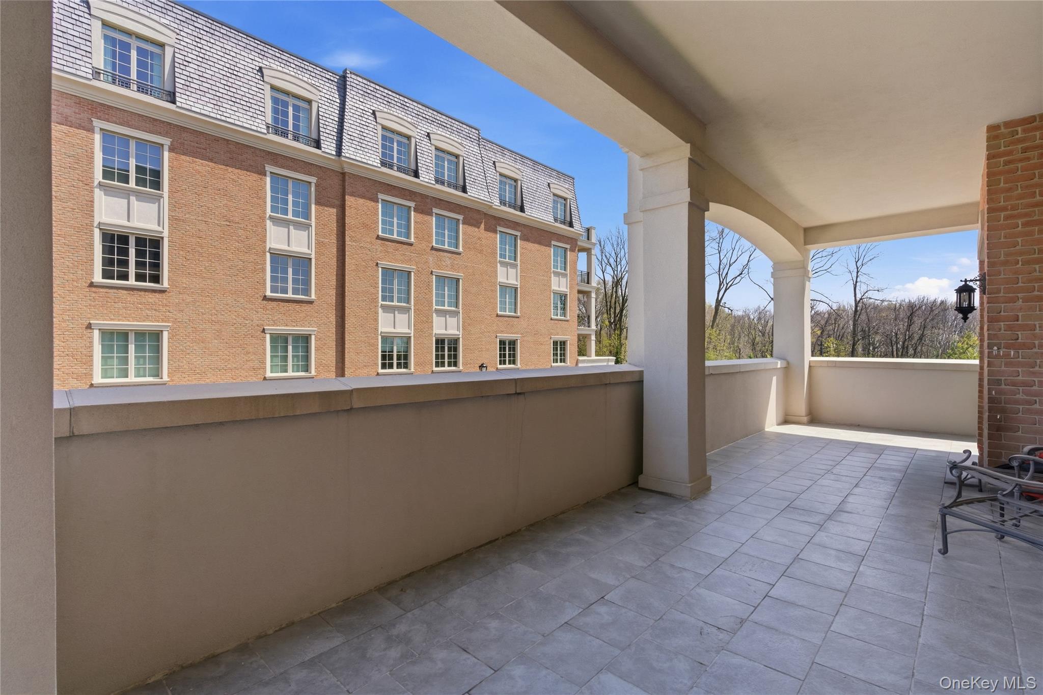 5000 Royal Court 5014 Property Photo 28