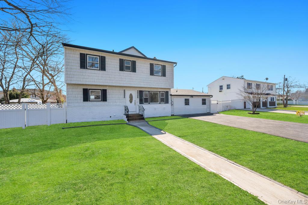 90 30th Street Property Photo 2