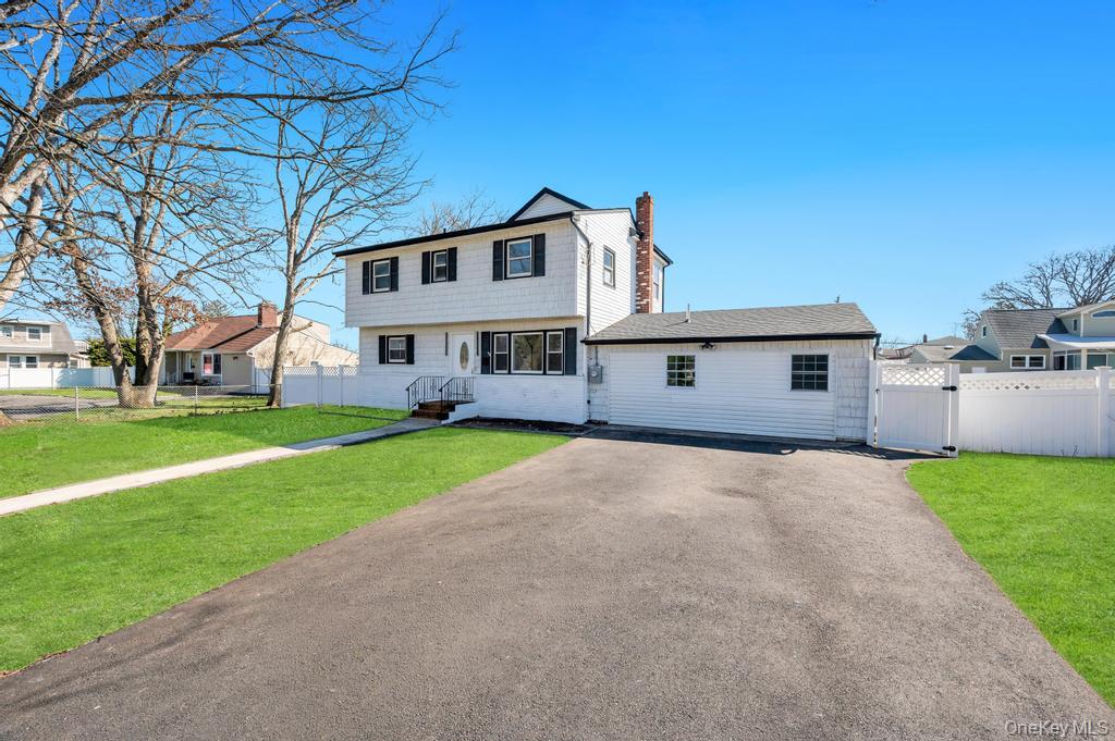 90 30th Street Property Photo 3