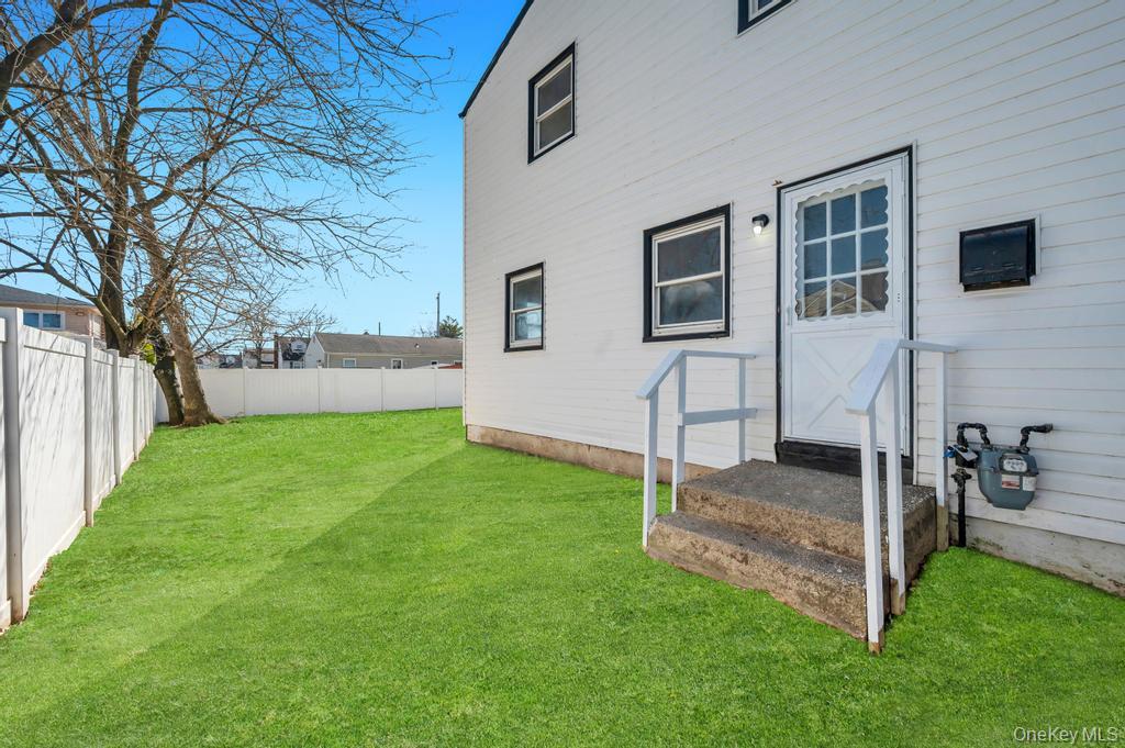 90 30th Street Property Photo 7