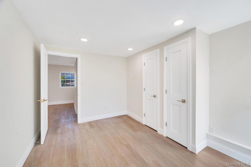 90 30th Street Property Photo 27