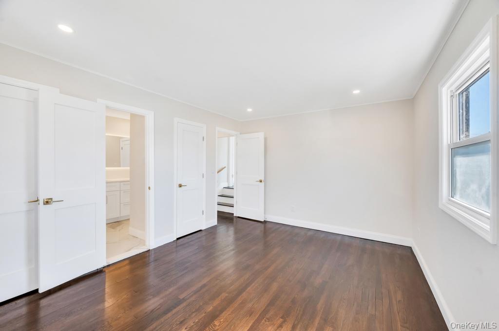 90 30th Street Property Photo 33